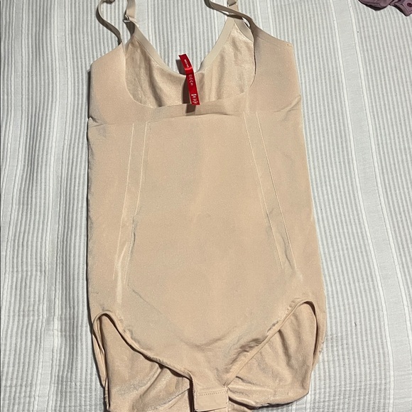 SPANX Other - SPANX Nude Shapewear Bodysuit